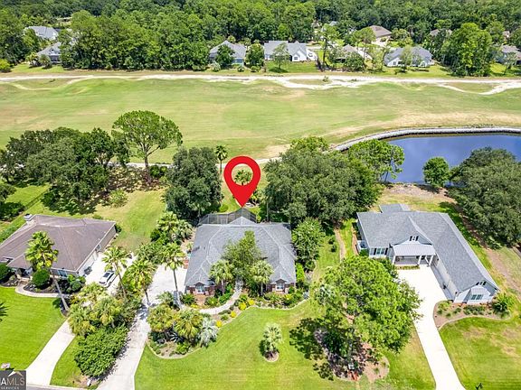 5th image of 535 Cardinal Cir E