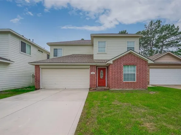5009 Willow Point Dr, Conroe, TX 77303