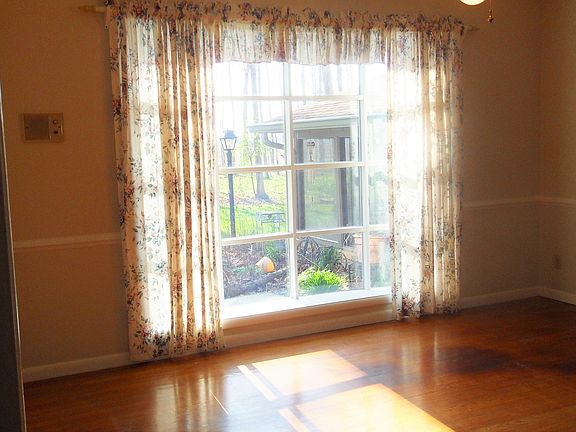 2nd image of 3563 N Tanglewood Ln