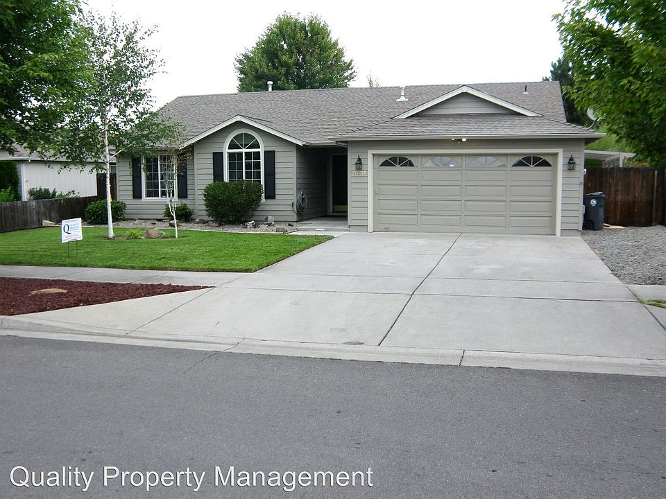 1st image of 1826 Arlington Dr