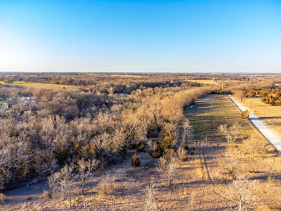 3rd image of 20AC Somerset Rd