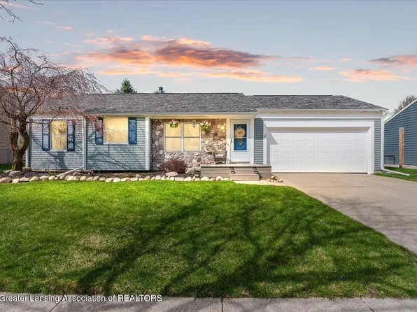 2423 Artisan Dr, Lansing, MI 48910