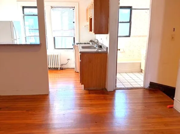 20-52 32nd Street image 6 of 16