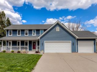 6006 Nottingham Dr, Johnston, IA 50131