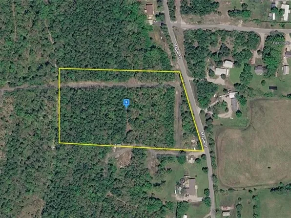 2201 Maple St, Hollister, MO 65672