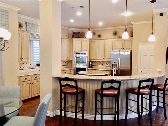 3rd image of 7225 Harvey Ln