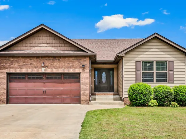 208 Azalea Dr, Oak Grove, KY 42262