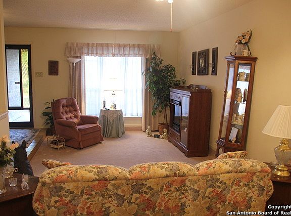 5th image of 6514 Magic Oaks