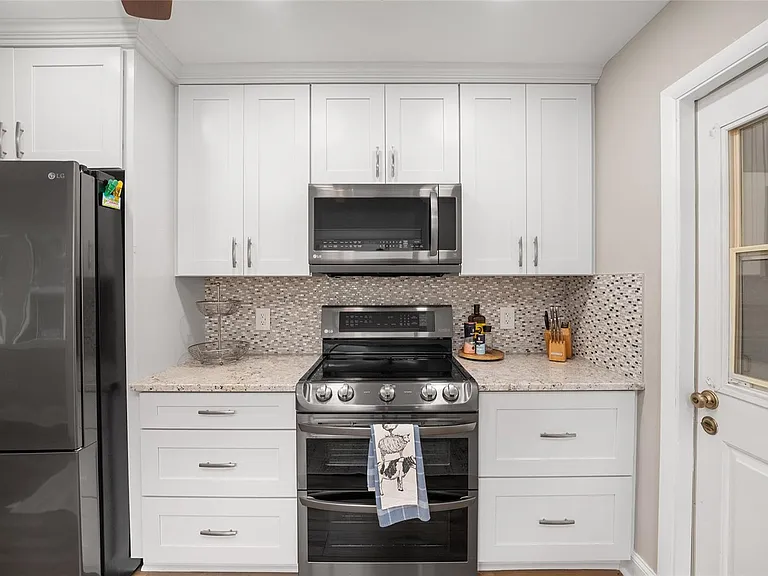 8140 NW 48th Ln — Photo 20