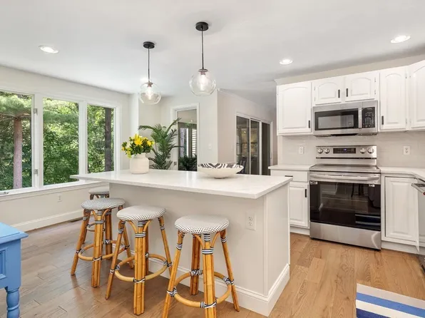 70 Tussock Brook Rd, Duxbury, MA 02332