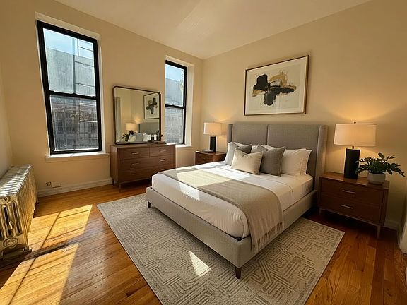 3rd image of 240 E 175th St #G1