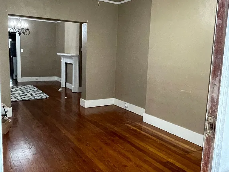 1105-1107 Fern St — Photo 6