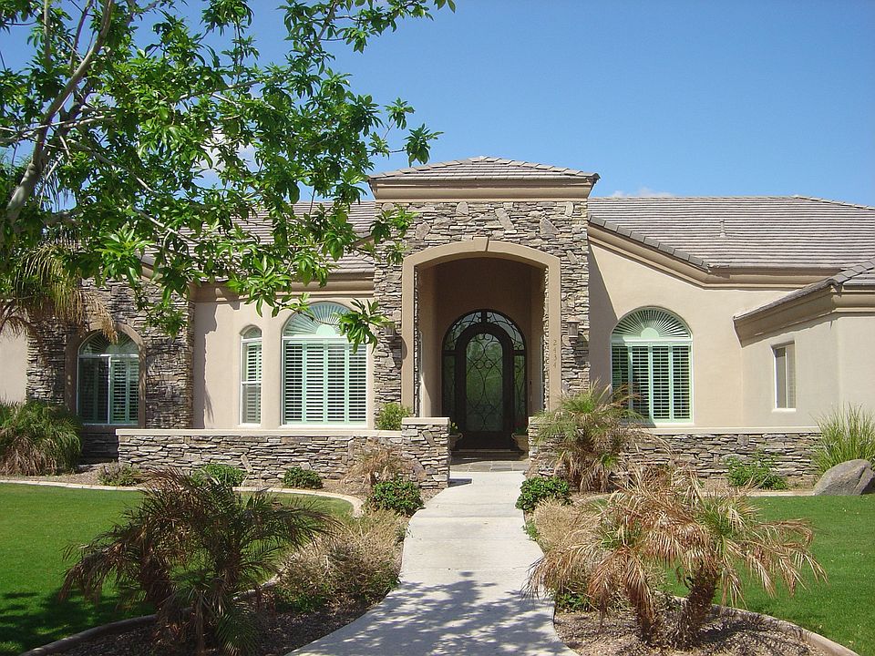 Loaded Custom Beauty