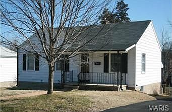 3rd image of 3544 Saint Genevieve Ln