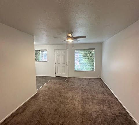 5th image of 459 E Warnock Ave APT 3