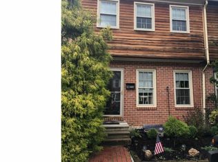 33 Gatehouse Ln, Doylestown, PA 18901