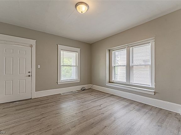 3rd image of 2867 E 104th St