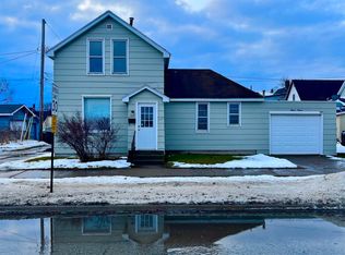 1313 Three Road Ave, Escanaba, MI 49829