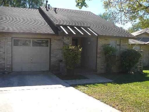 2nd image of 8922,8924 FALL RIVER DR