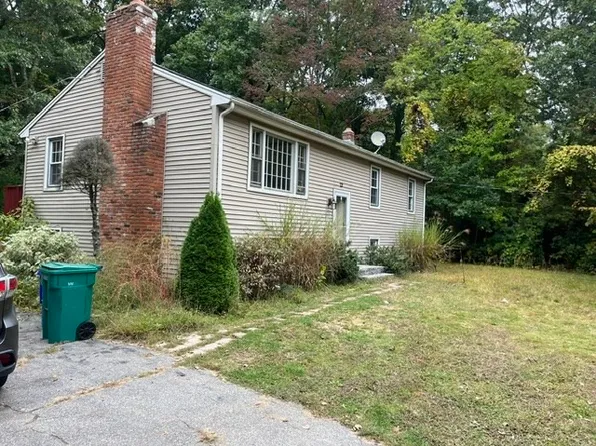 640 Oakhill Ave, Attleboro, MA 02703