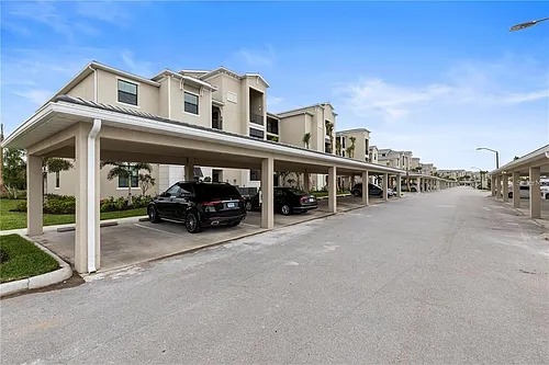18114 Gawthrop Dr #305 Photo 1