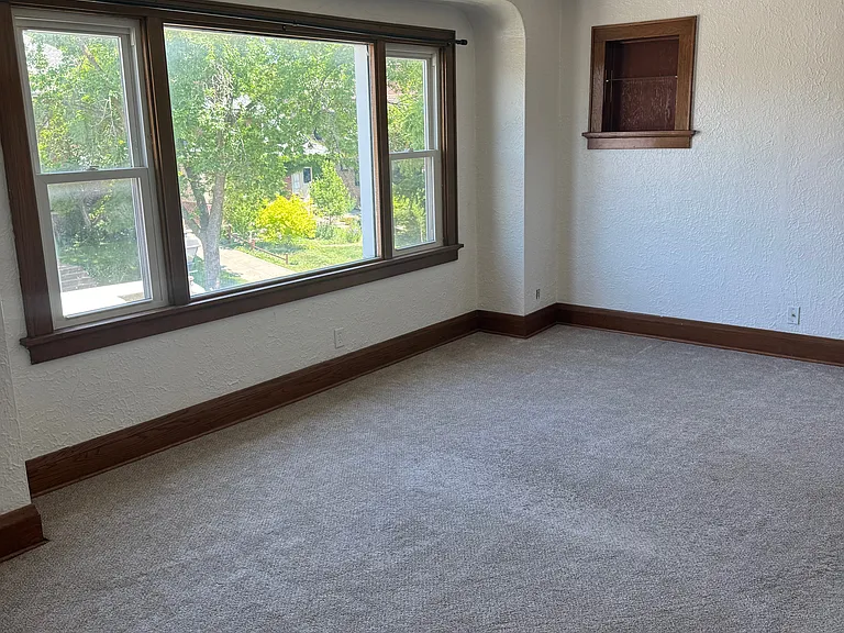 1811 E Menlo Blvd #2 — Photo 4
