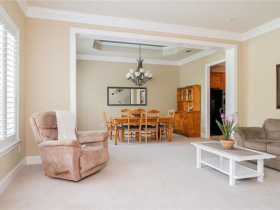 5th image of 4751 Lake Dr