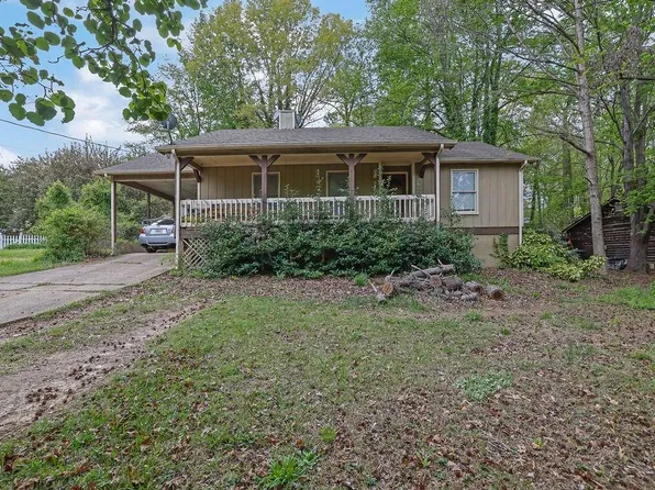 3180 Halifax Dr, Cumming, GA 30041