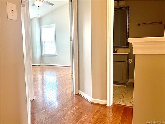 5th image of 221 Langhorne Dr #79