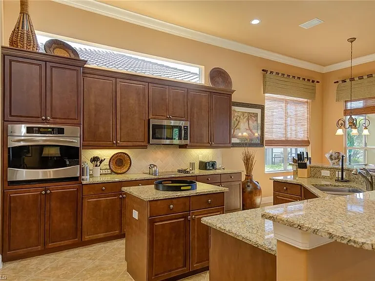 28352 Altessa Way — Photo 13