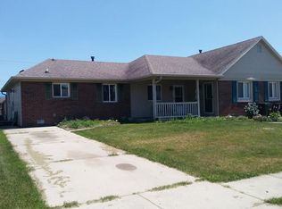 235-237 Gaslite Ln, Greenfield, IN 46140