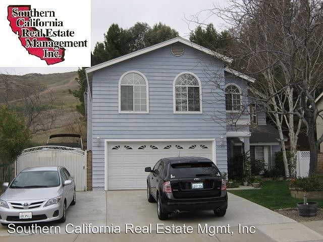 1st image of 32219 Green Hill Dr