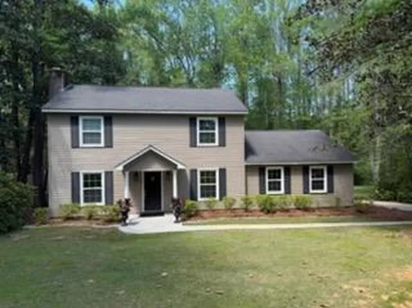 1004 Shorewood Dr, Dothan, AL 36303