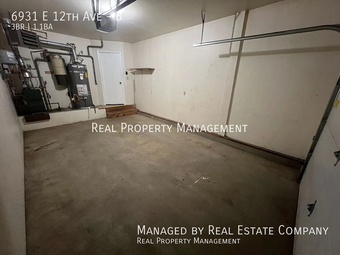Remodeled Three Bedroom Townhome with Garage — Photo 2