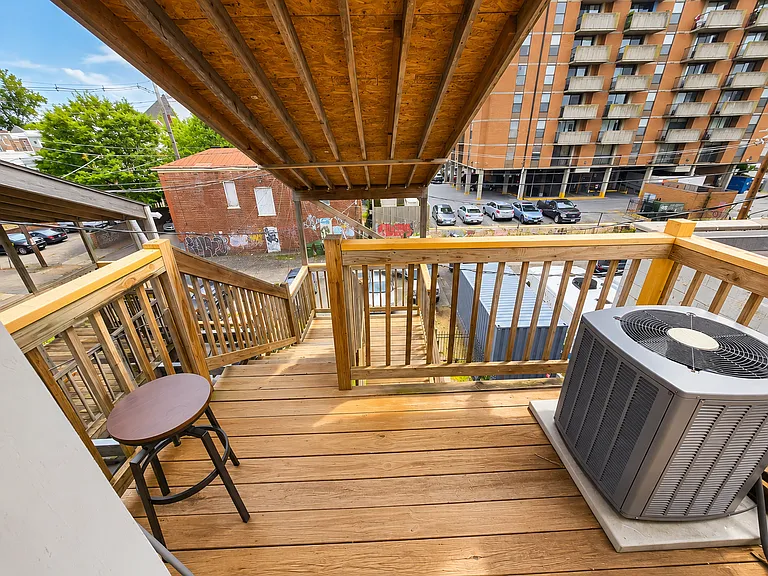 507 W Grace St #C3 — Photo 14