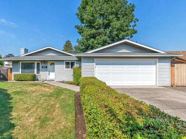 2577 Lausanne Cir, Medford, OR 97504