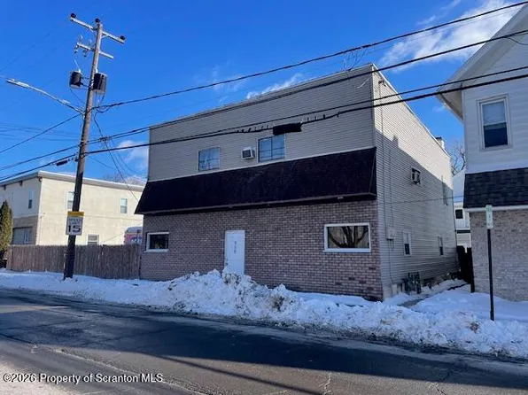 906 Capouse Ave, Scranton, PA 18509