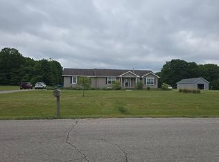 5556 Timber Flats Dr, Kingsley, MI 49649