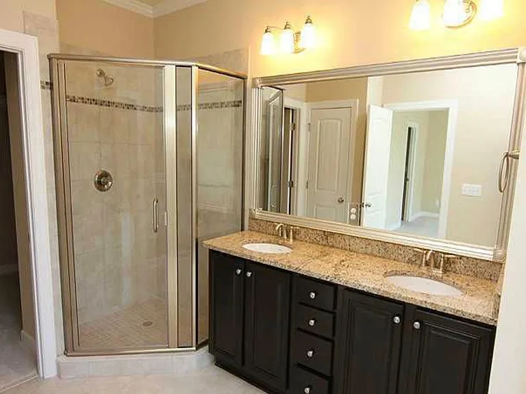 318 Rose Walk Ln — Photo 5