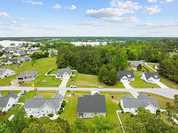 5th image of 112 Meadowbrook Ct