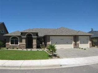 89 Pebble Creek Dr, Eagle Pt, OR 97524