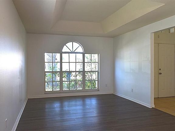 5th image of 1646 Wakefield Dr