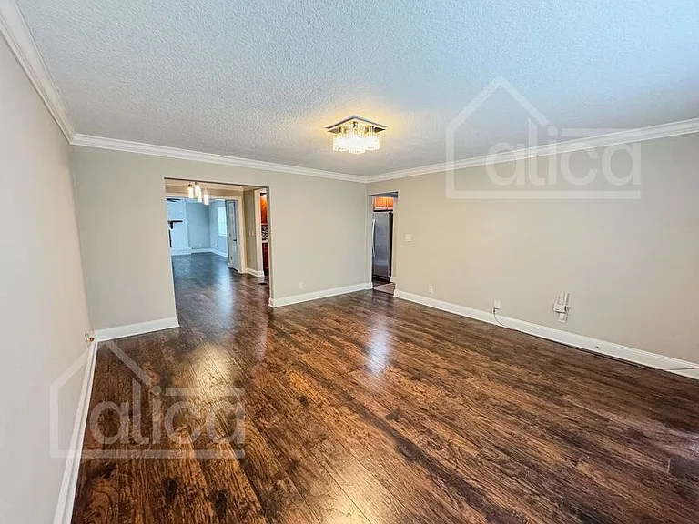 2845 Holly Point Dr — Photo 3
