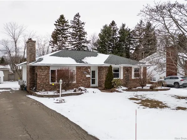 141 Smith Ave, Shediac, NB E4P 2S8