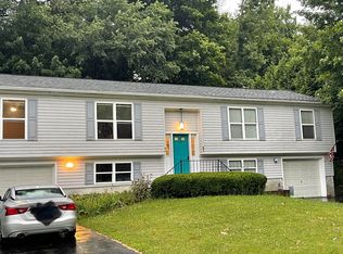 95 Downey Dr, Oswego, NY 13126