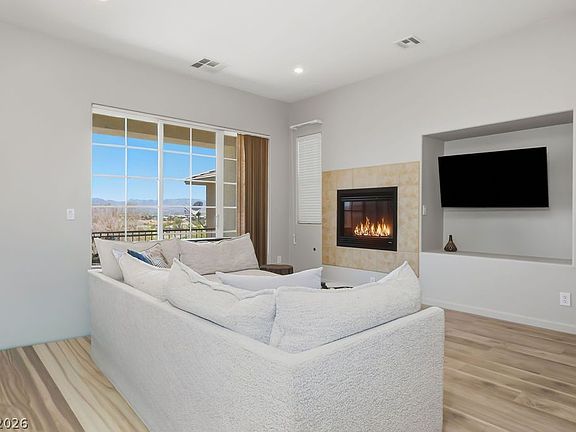 3rd image of 2443 Kaymin Ridge Rd