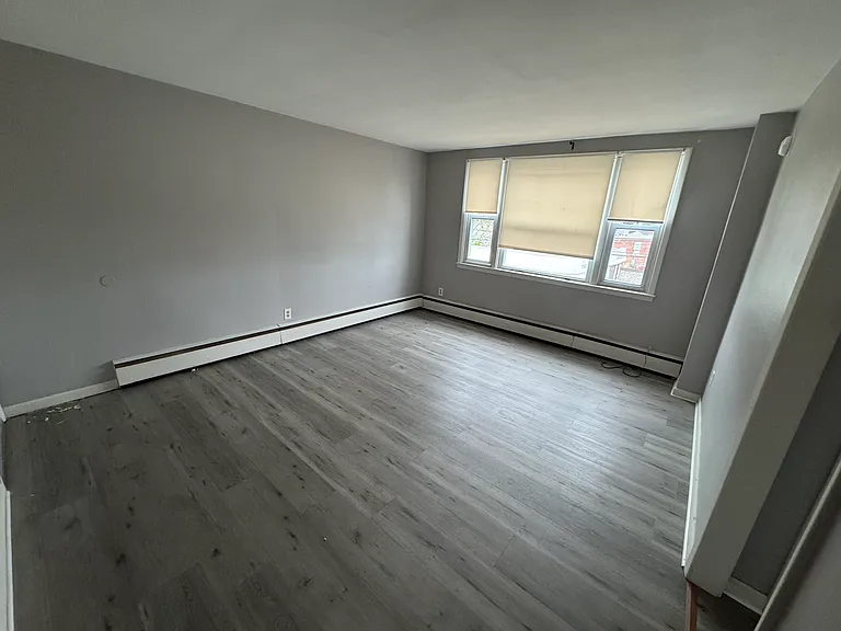 7830 Oxford Ave #B — Photo 7