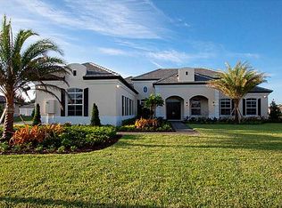 10450 N Camelot Cir, Davie, FL 33328