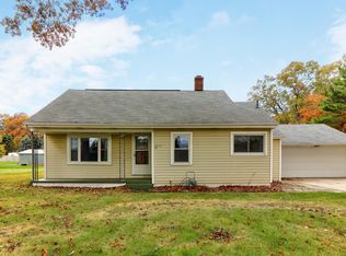 9075 Whitbeck Rd, Montague, MI 49437