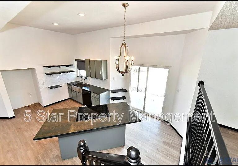 7249 Imperial Ridge Dr — Photo 19